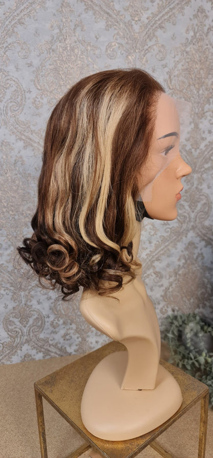 Perücke 12" 14" 16" 30 35 40cm Loose Wave mit Lace Frontal 13x4 Farbe P4/27Diosa Extensions Haarverlängerungen