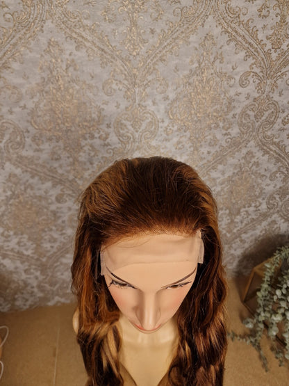 Perücke 28" 70cm wellig mit Closure 4x4 Farbe P4/27Diosa Extensions Haarverlängerungen
